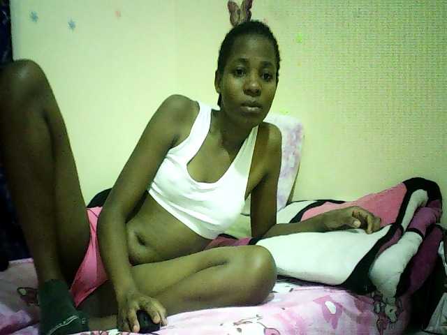 Blackfoxb live cam on BongaCams