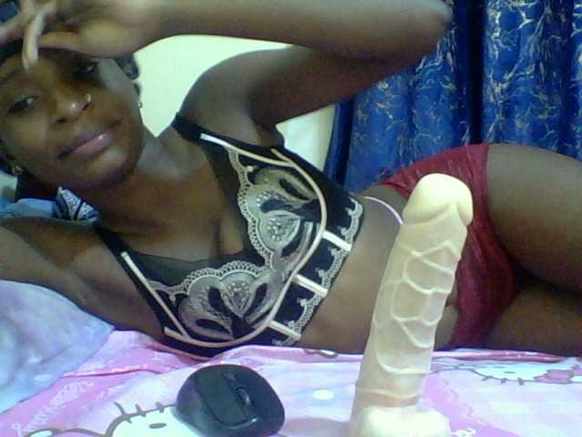 Blackfoxb live cam on BongaCams
