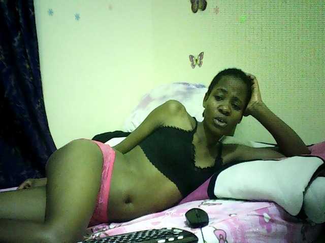 Blackfoxb live cam on BongaCams