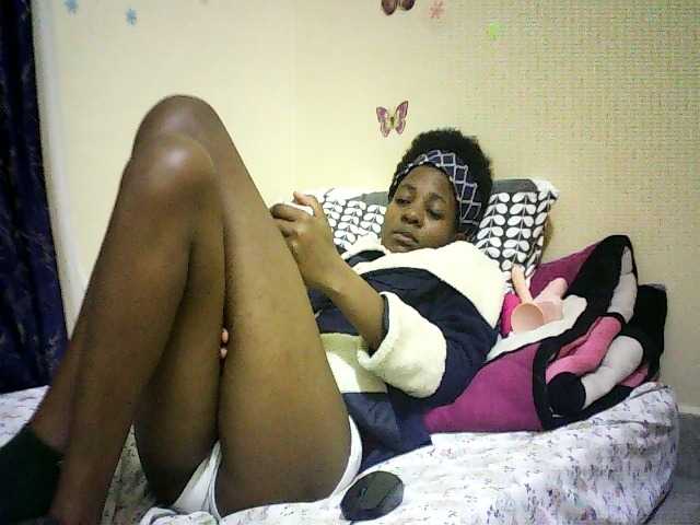 Blackfoxb live cam on BongaCams
