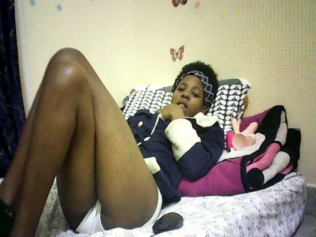Blackfoxb live cam on BongaCams