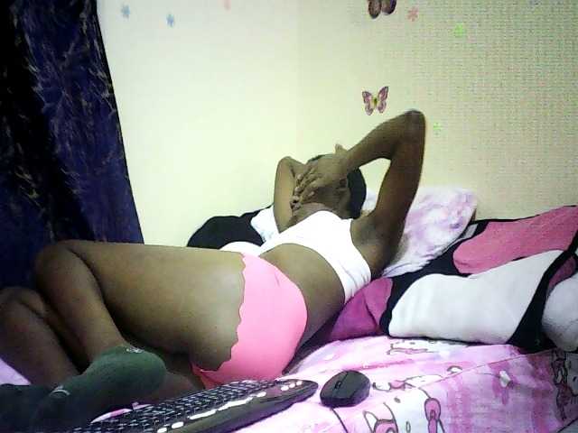 Blackfoxb live cam on BongaCams