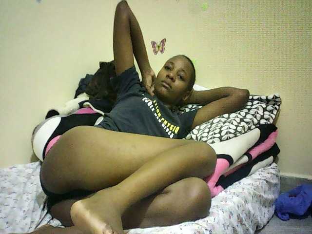 Blackfoxb live cam on BongaCams