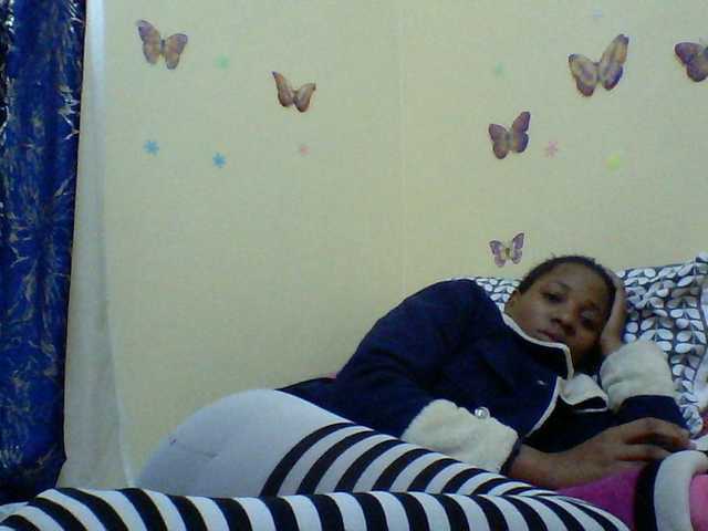 Blackfoxb live cam on BongaCams