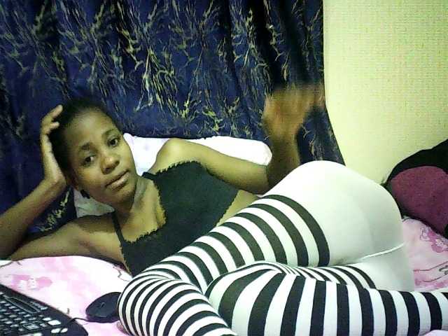 Blackfoxb live cam on BongaCams