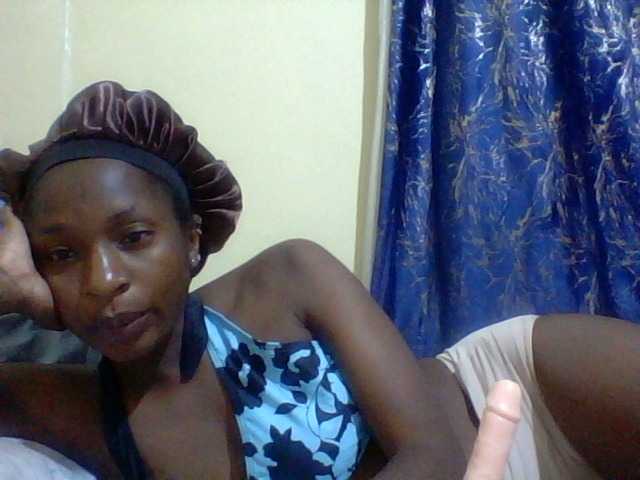 Blackfoxb live cam on BongaCams