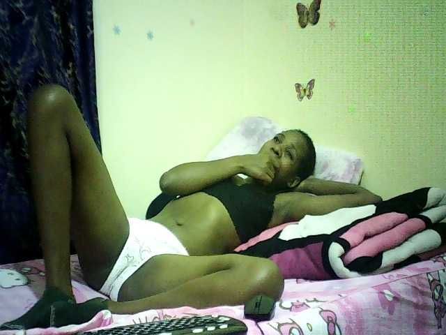 Blackfoxb live cam on BongaCams