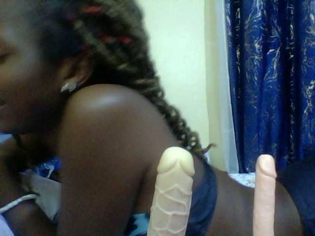 Blackfoxb live cam on BongaCams