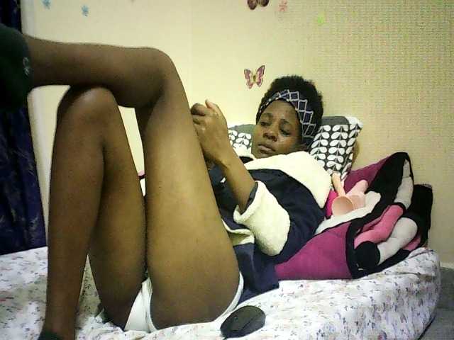 Blackfoxb live cam on BongaCams