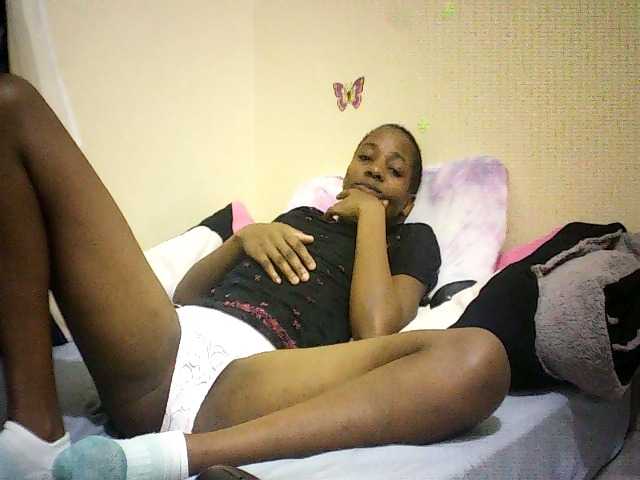Blackfoxb live cam on BongaCams