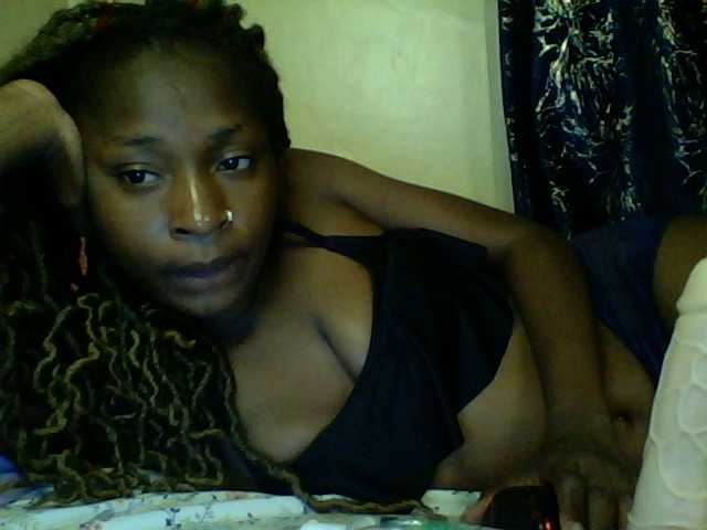 Blackfoxb live cam on BongaCams