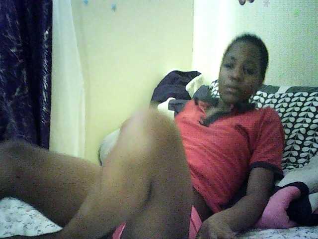 Blackfoxb live cam on BongaCams