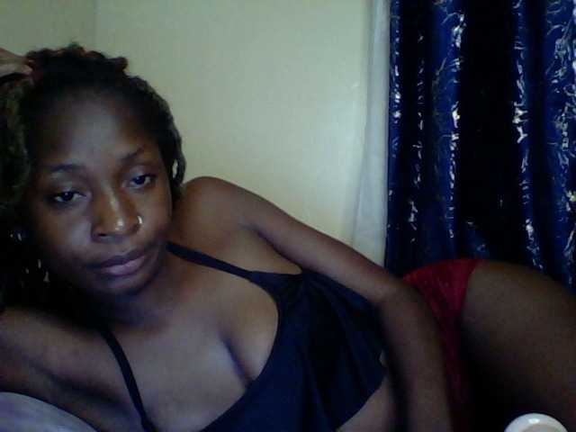 Blackfoxb live cam on BongaCams