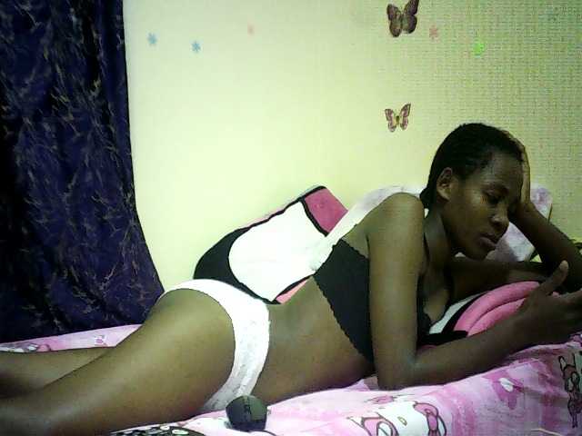 Blackfoxb live cam on BongaCams
