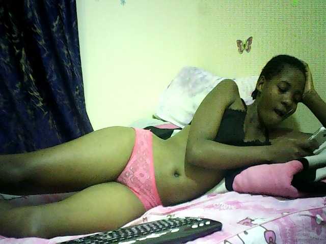 Blackfoxb live cam on BongaCams
