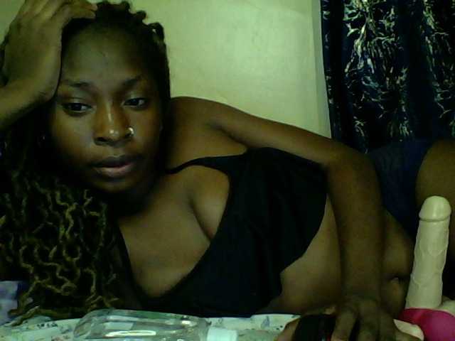 Blackfoxb live cam on BongaCams