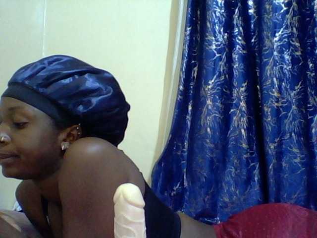 Blackfoxb live cam on BongaCams