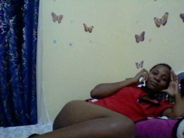 Blackfoxb live cam on BongaCams