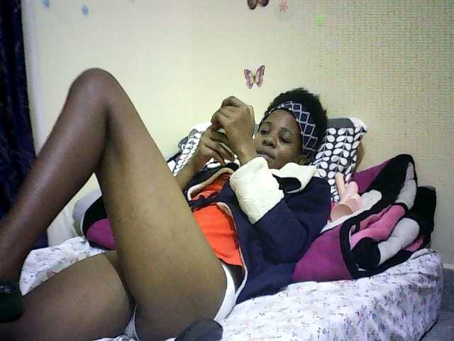 Blackfoxb live cam on BongaCams