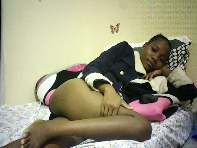 Blackfoxb live cam on BongaCams