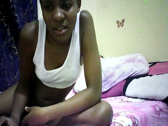 Blackfoxb live cam on BongaCams