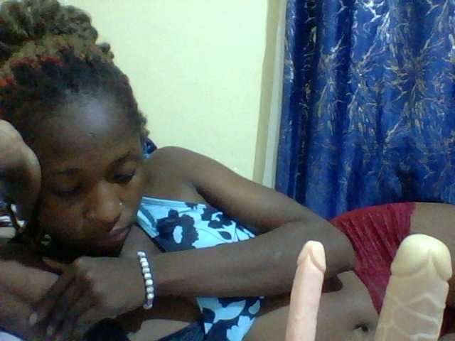 Blackfoxb live cam on BongaCams