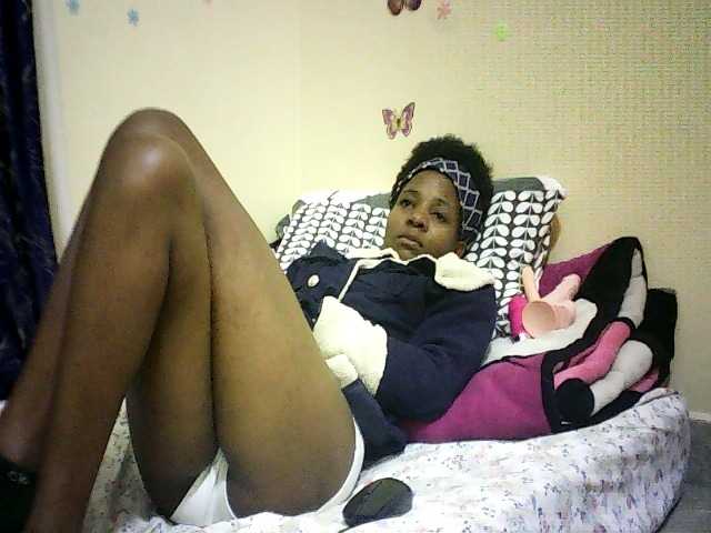 Blackfoxb live cam on BongaCams