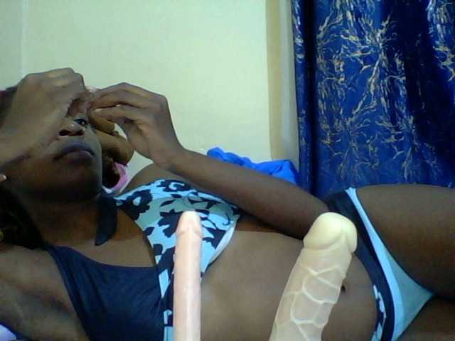 Blackfoxb live cam on BongaCams