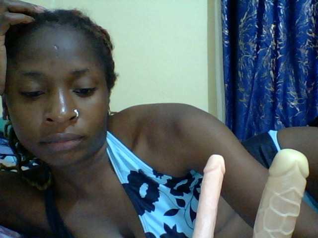 Blackfoxb live cam on BongaCams