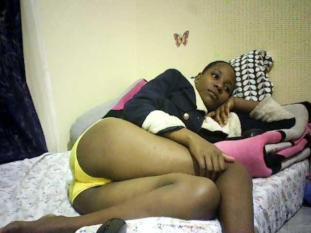 Blackfoxb live cam on BongaCams