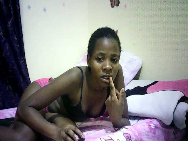 Blackfoxb live cam on BongaCams