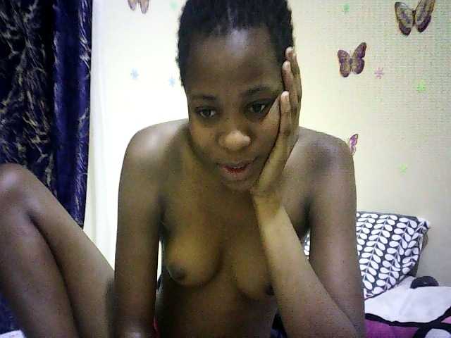 Blackfoxb live cam on BongaCams