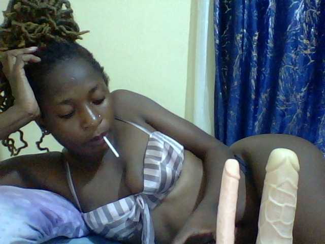 Blackfoxb live cam on BongaCams