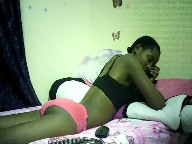 Blackfoxb live cam on BongaCams