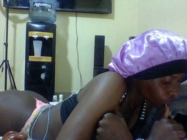 Blackfoxb live cam on BongaCams