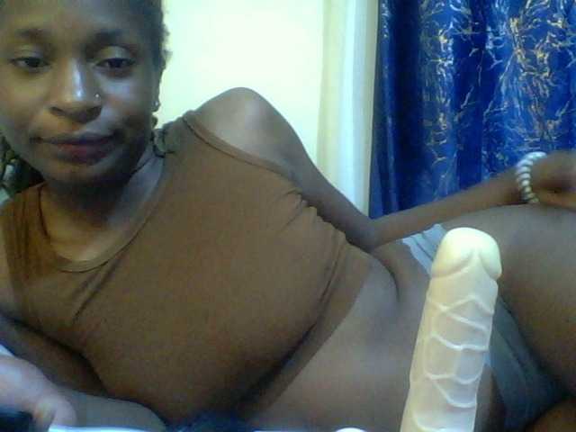 Blackfoxb live cam on BongaCams