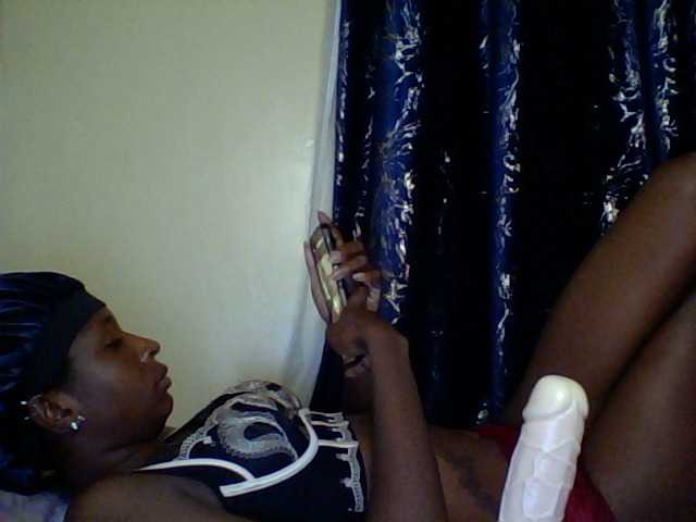 Blackfoxb live cam on BongaCams