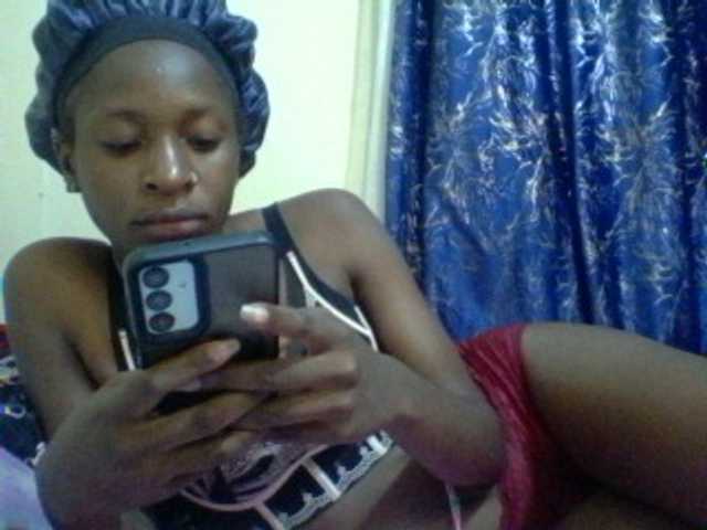 Blackfoxb live cam on BongaCams