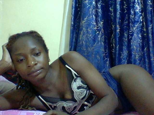Blackfoxb live cam on BongaCams