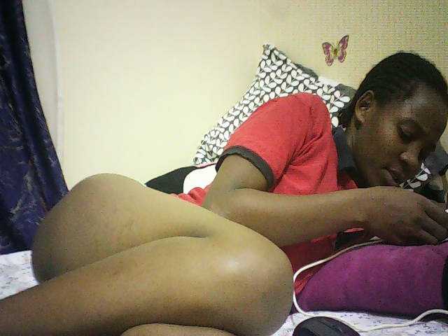 Blackfoxb live cam on BongaCams