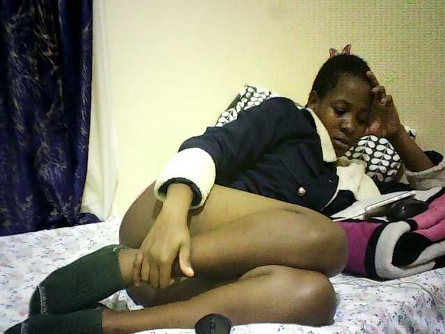 Blackfoxb live cam on BongaCams