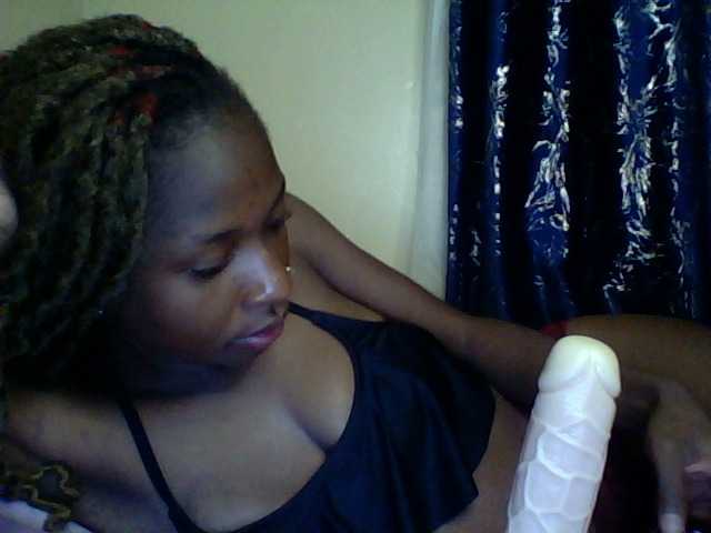 Blackfoxb live cam on BongaCams
