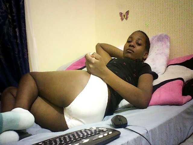 Blackfoxb live cam on BongaCams