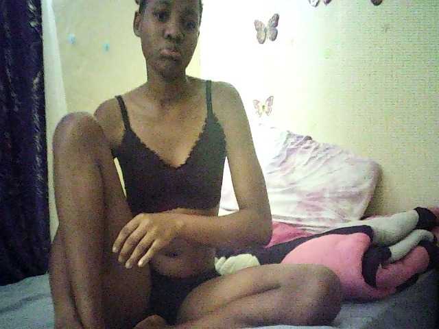 Blackfoxb live cam on BongaCams