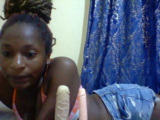 Blackfoxb live cam on BongaCams