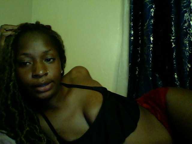 Blackfoxb live cam on BongaCams
