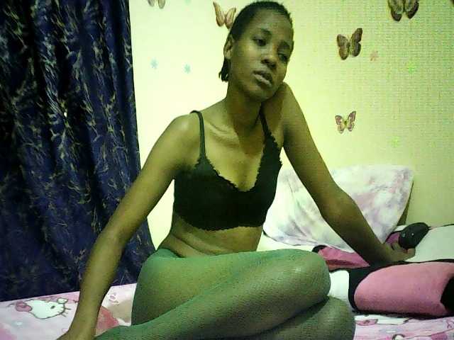 Blackfoxb live cam on BongaCams