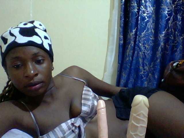 Blackfoxb live cam on BongaCams