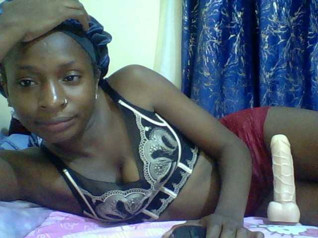 Blackfoxb live cam on BongaCams