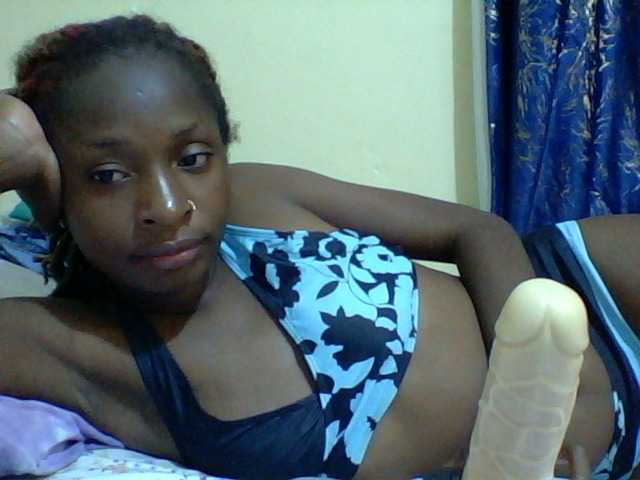 Blackfoxb live cam on BongaCams